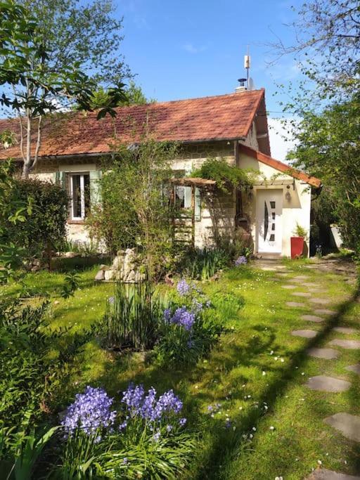 Gite Les Lilas La Genevraye Exterior foto